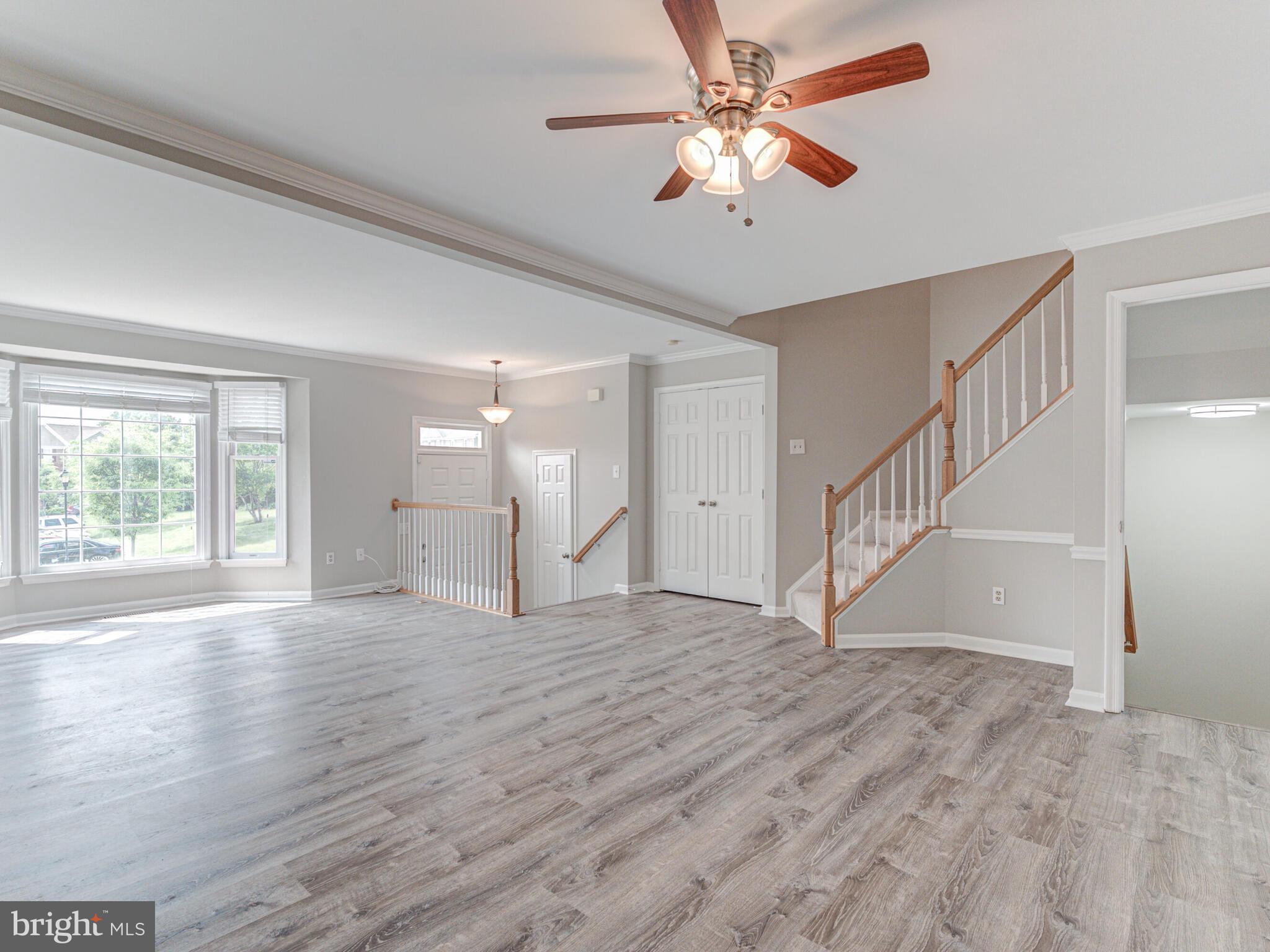 21140 Dray Terrace Ashburn, VA 20147 - Photo 6 of 59 Light & Bright Living & Dining Rooms