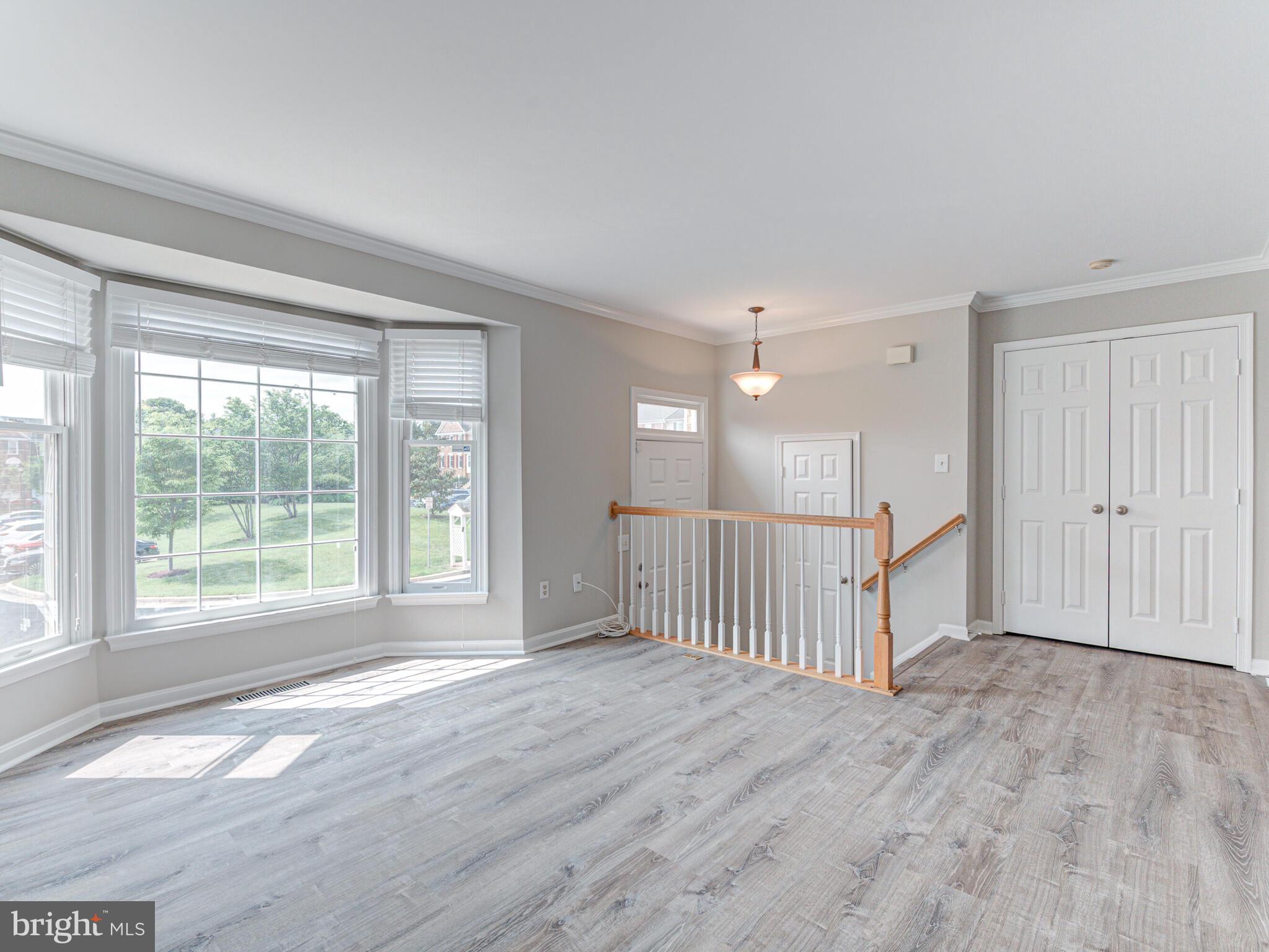 21140 Dray Terrace Ashburn, VA 20147 - Photo 7 of 59 Living Room w/Bay Window & 2" Blinds
