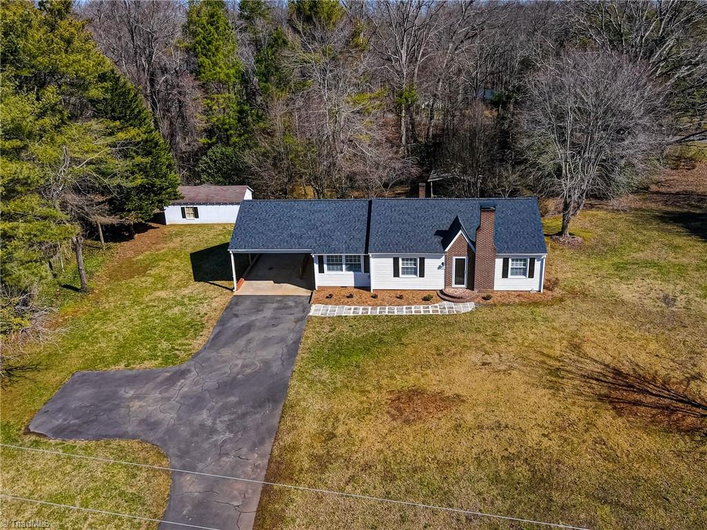7515 Grapevine Road Lewisville, NC 27023 - Photo 3 of 49 Gallery Image 3