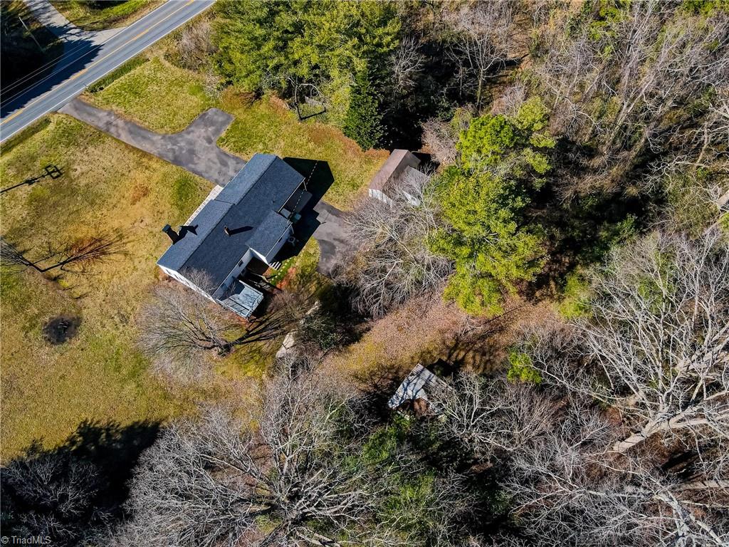 7515 Grapevine Road Lewisville, NC 27023 - Photo 6 of 49 Gallery Image 6