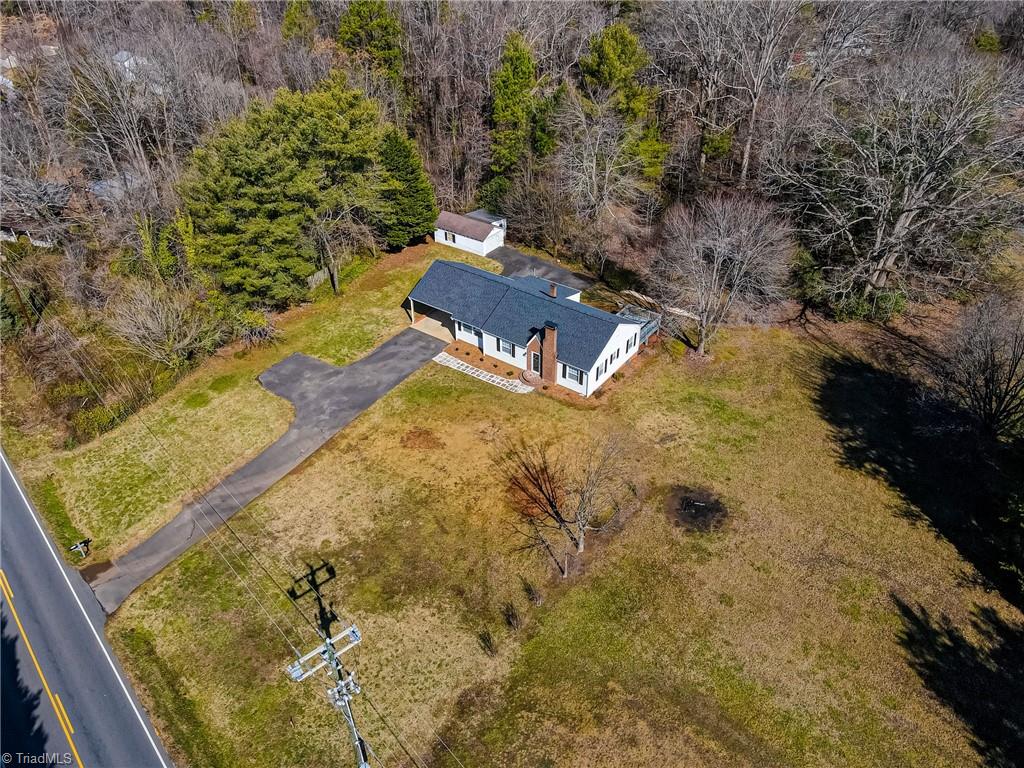 7515 Grapevine Road Lewisville, NC 27023 - Photo 7 of 49 Gallery Image 7