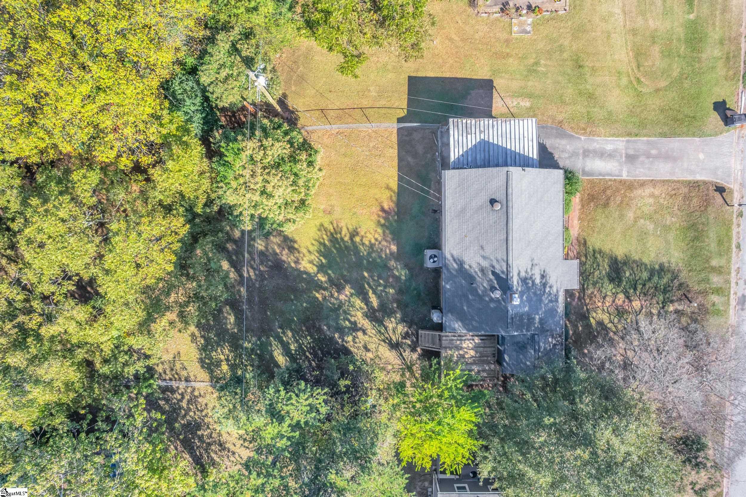 2223 Ridgewood Avenue Anderson, SC 29625 - Photo 3 of 37