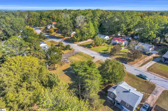 $189,000 | 2223 Ridgewood Avenue, Anderson, SC 29625