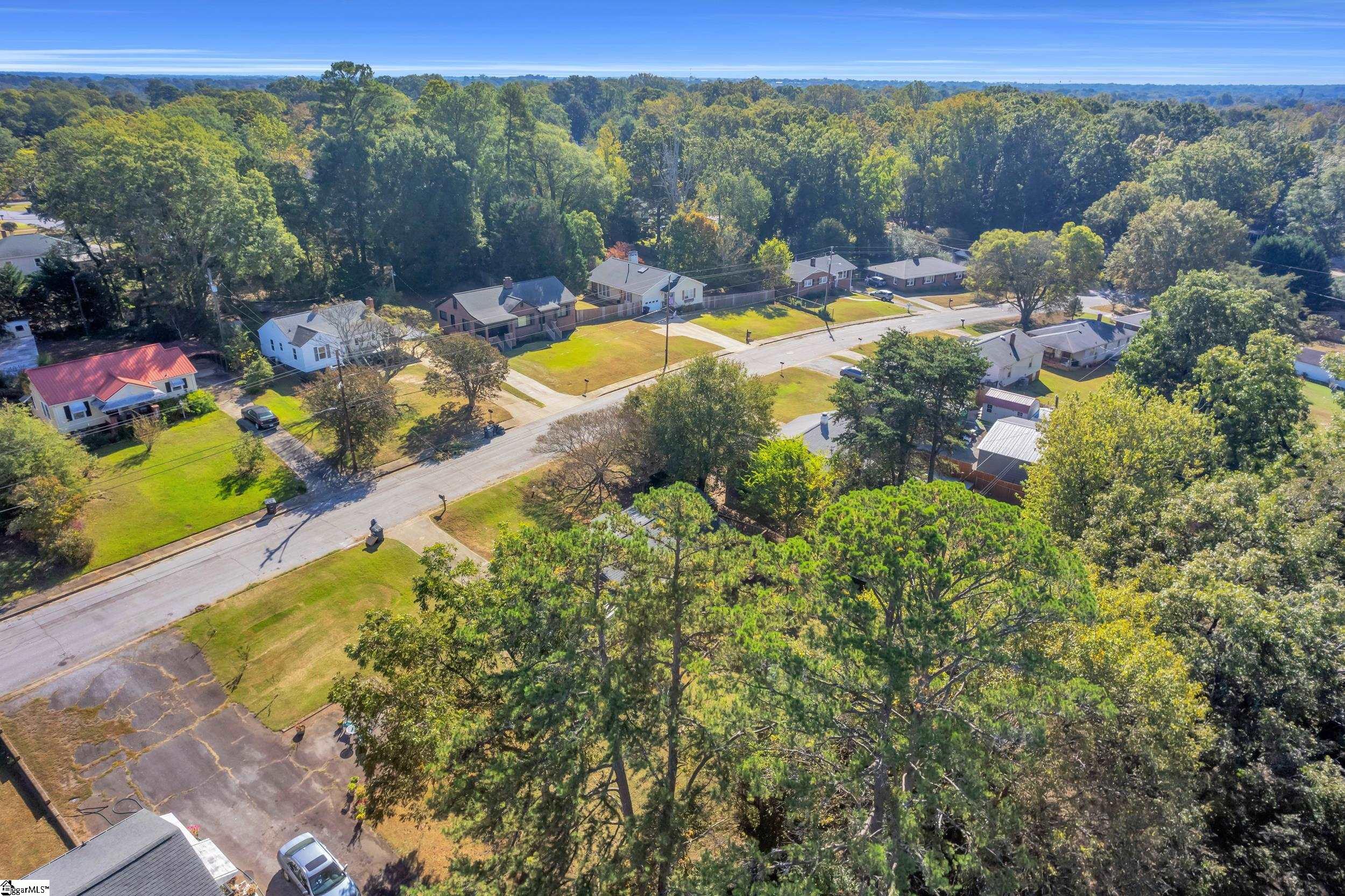 2223 Ridgewood Avenue Anderson, SC 29625 - Photo 6 of 37