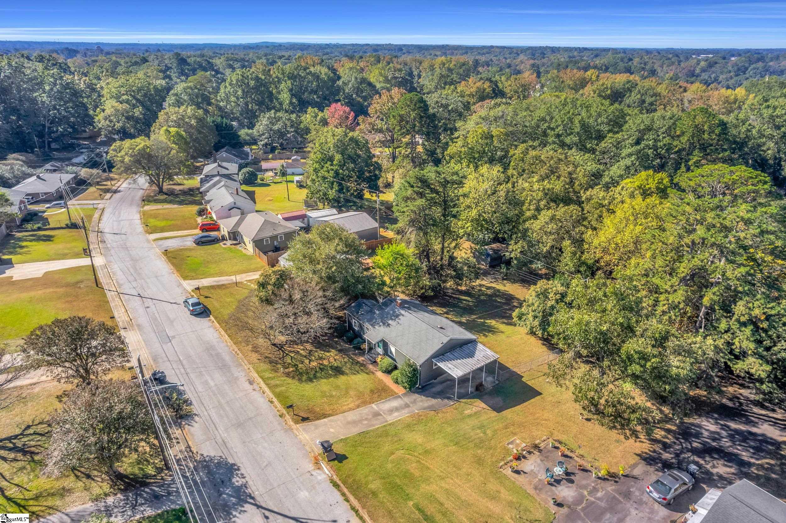 2223 Ridgewood Avenue Anderson, SC 29625 - Photo 7 of 37