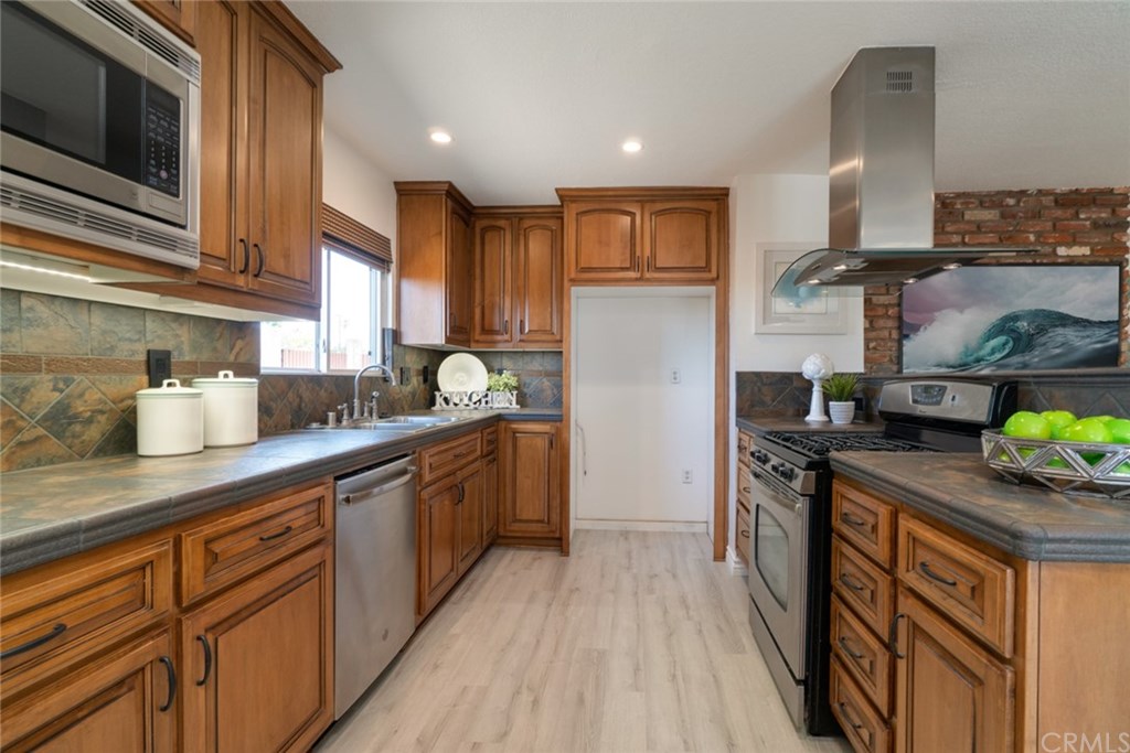 3239 Nebraska Place Costa Mesa, CA 92626 - Photo 20 of 56