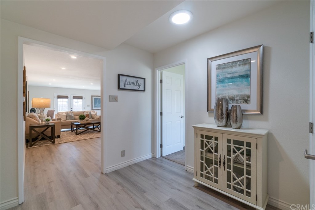 3239 Nebraska Place Costa Mesa, CA 92626 - Photo 6 of 56