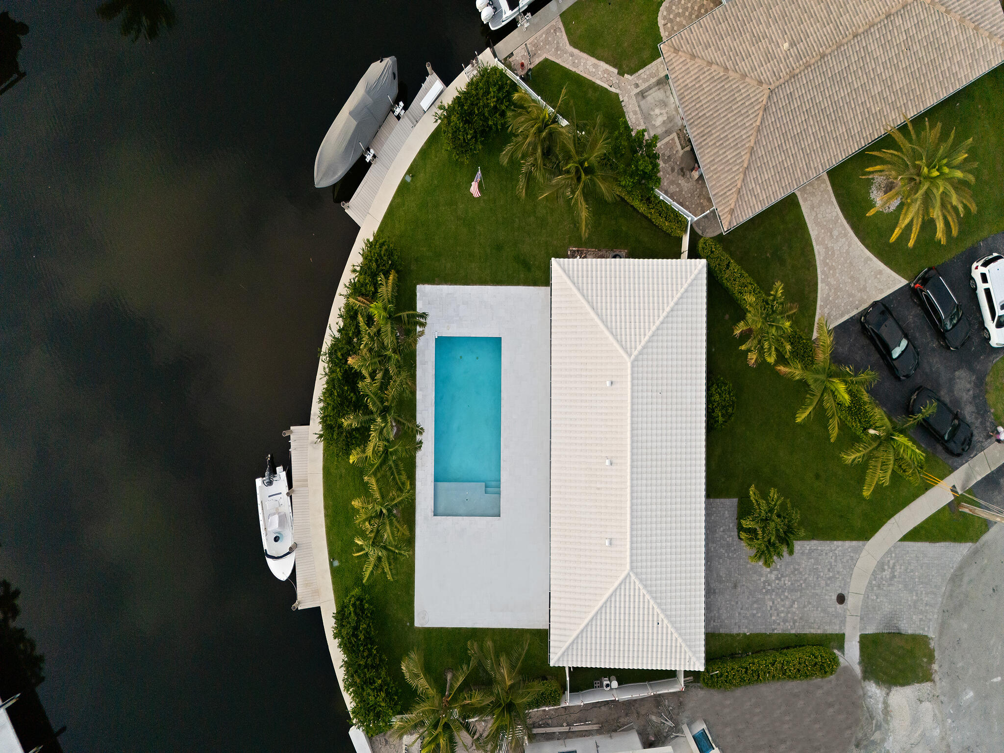 2421 Northeast 50th Street Lighthouse Point, FL 33064 - Photo 32 of 34 DJI_20260606200500_0593_D