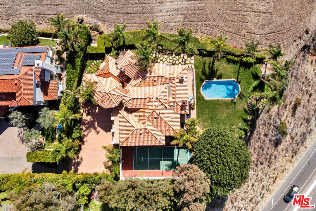 6045 Galahad Drive, Malibu, CA 90265 Compass