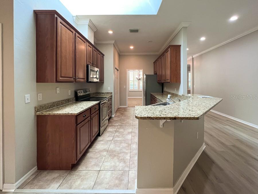 7509 Southwest 86th Way Gainesville, FL 32608 - Photo 7 of 36