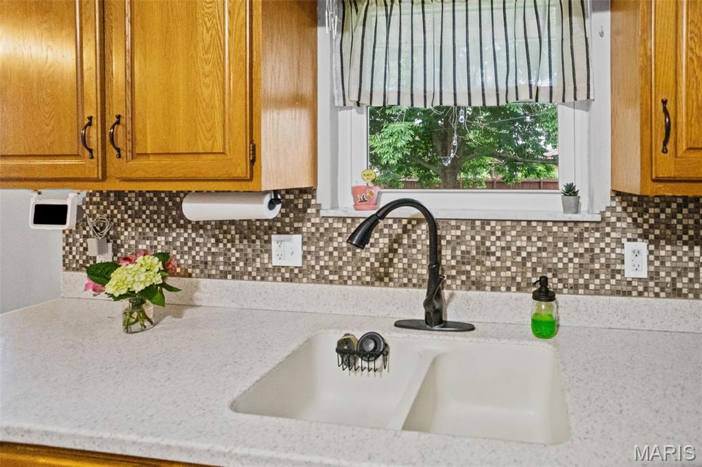 416 Sanders Street Bethalto, IL 62010 - Photo 14 of 49