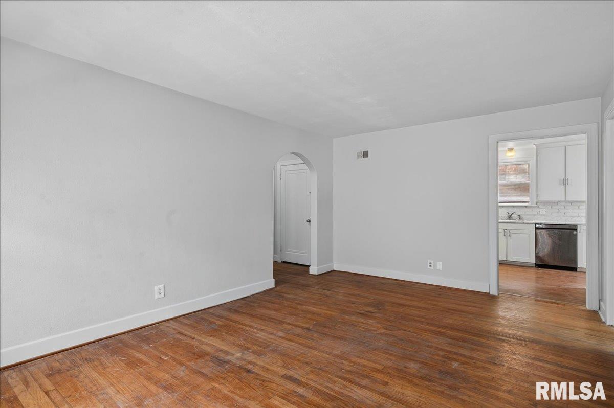 2524 South 6th Street Springfield, IL 62703 - Photo 4 of 28 Gallery Image 4