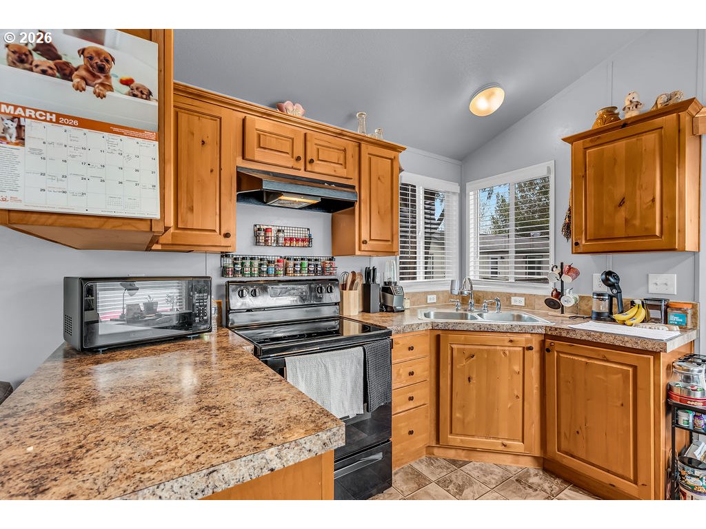 7120 Northeast Lombard Street, Unit 11 Portland, OR 97218 - Photo 15 of 24