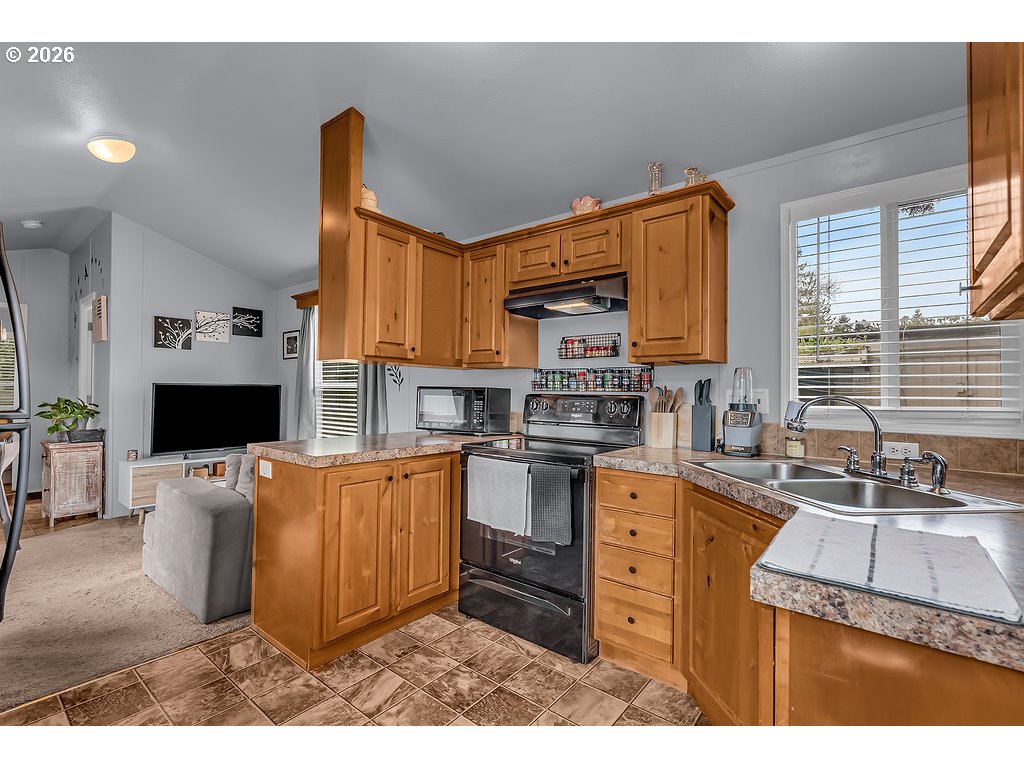7120 Northeast Lombard Street, Unit 11 Portland, OR 97218 - Photo 18 of 24