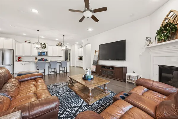 $440,000 | 2223 Tonkawa Trail, Katy, TX 77493