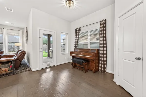 $440,000 | 2223 Tonkawa Trail, Katy, TX 77493