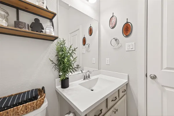 $440,000 | 2223 Tonkawa Trail, Katy, TX 77493