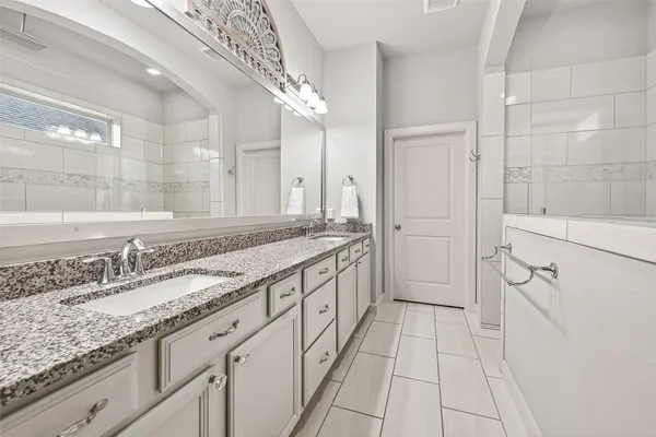 $440,000 | 2223 Tonkawa Trail, Katy, TX 77493