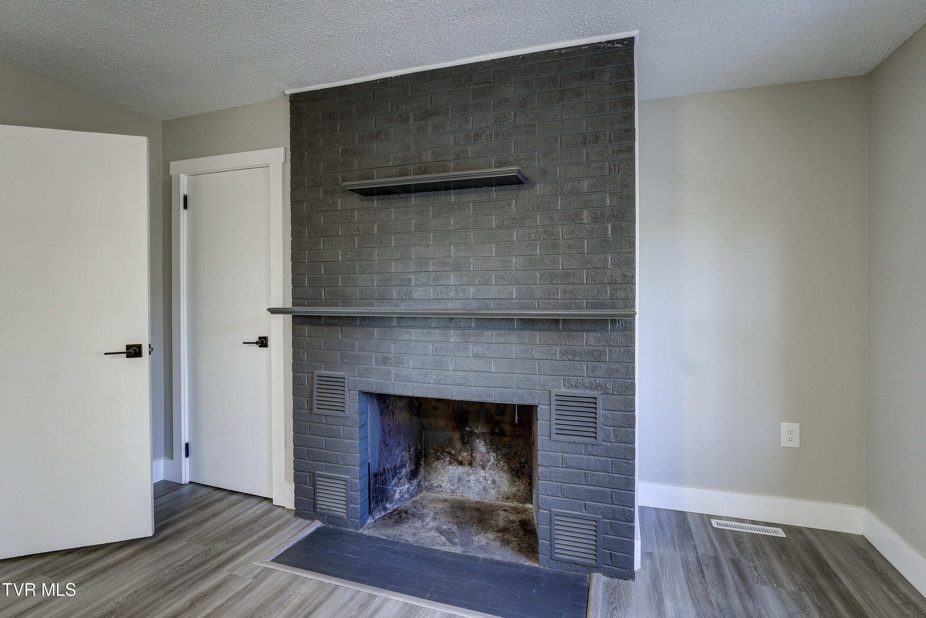 4407 Mitchell Road Kingsport, TN 37664 - Photo 46 of 67 MItchell-38