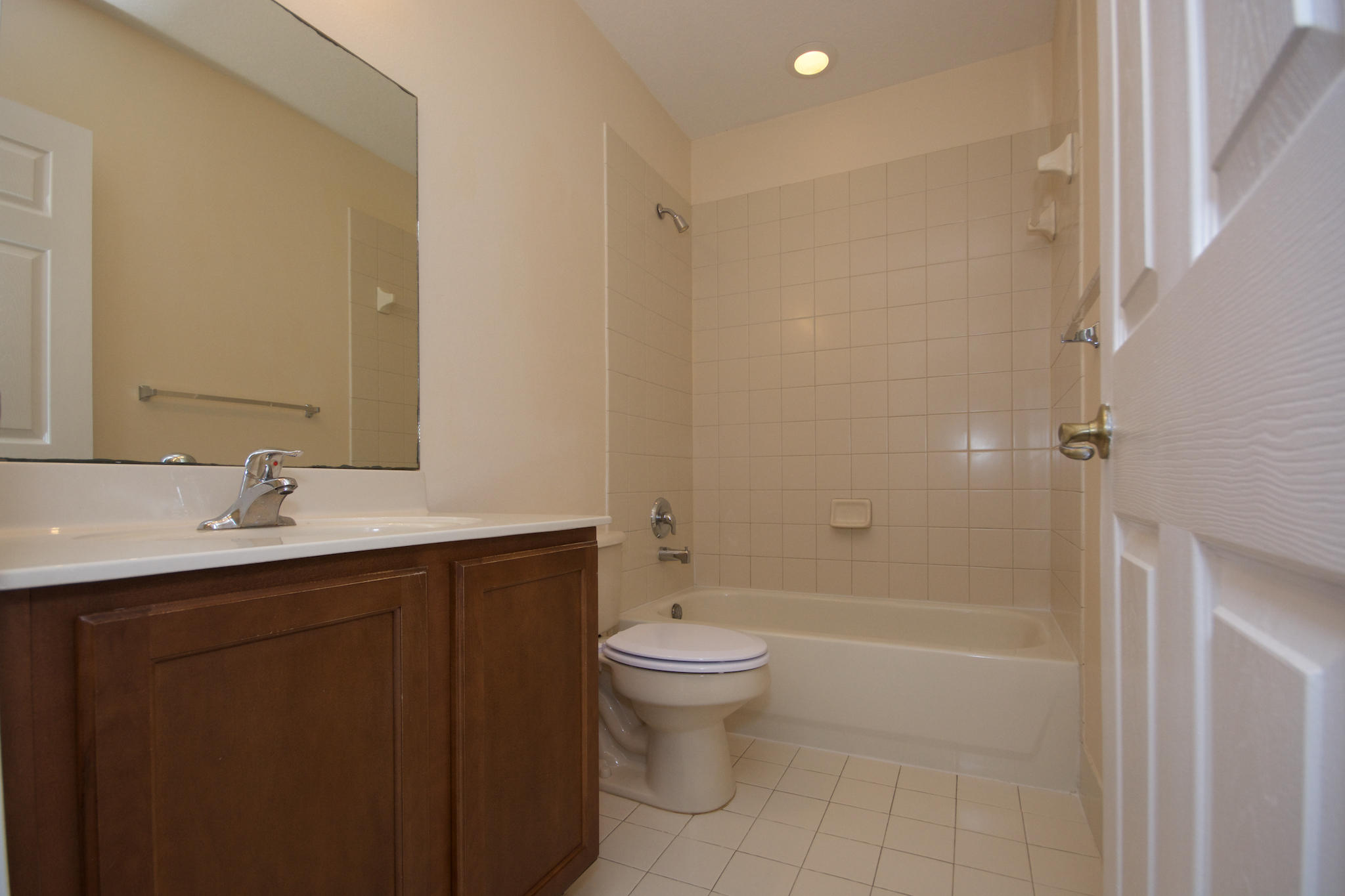 2046 Oakhurst Way Riviera Beach, FL 33404 - Photo 16 of 25 DSC_1019