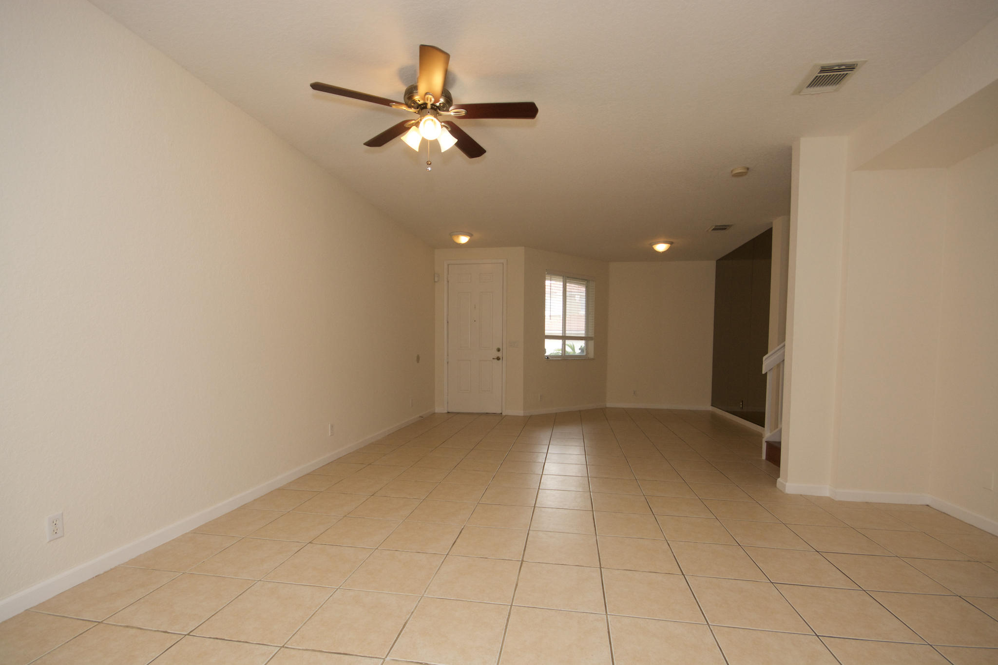 2046 Oakhurst Way Riviera Beach, FL 33404 - Photo 5 of 25 DSC_0997