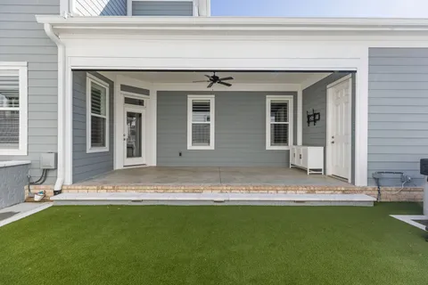 a view of a back yard of the house