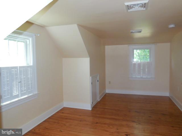 Bedroom (Master)