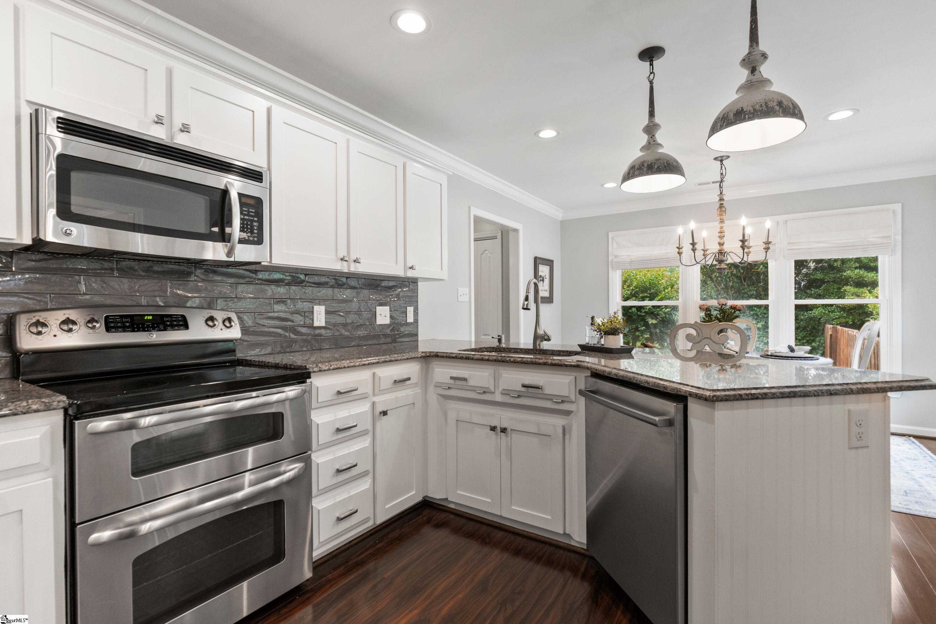 435 Grayson Drive Moore, SC 29369 - Photo 11 of 41