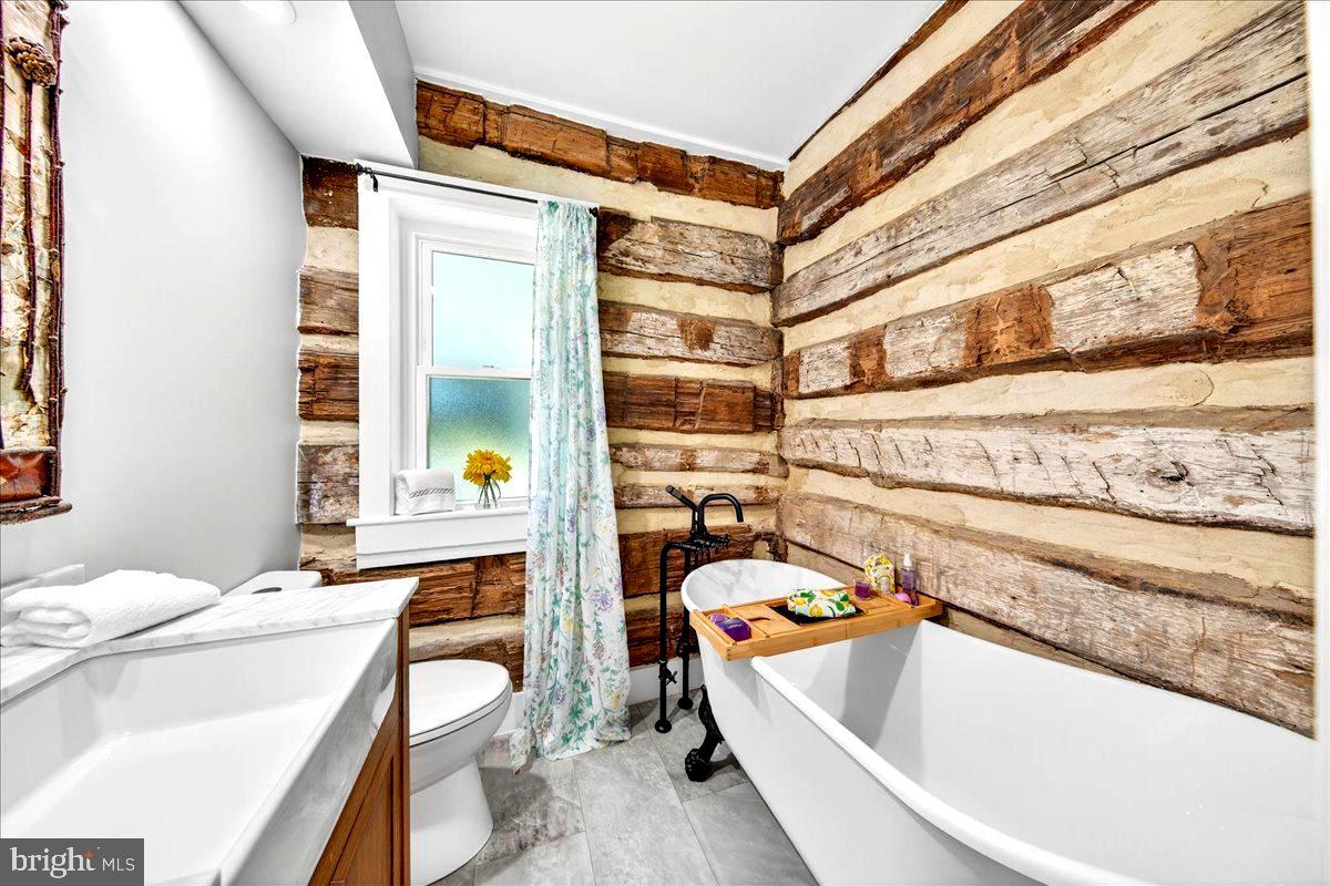 290 Riley Hollow Road Huntly, VA 22640 - Photo 12 of 148