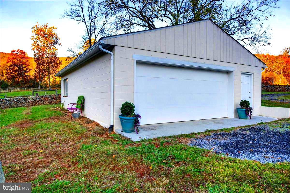 290 Riley Hollow Road Huntly, VA 22640 - Photo 66 of 148