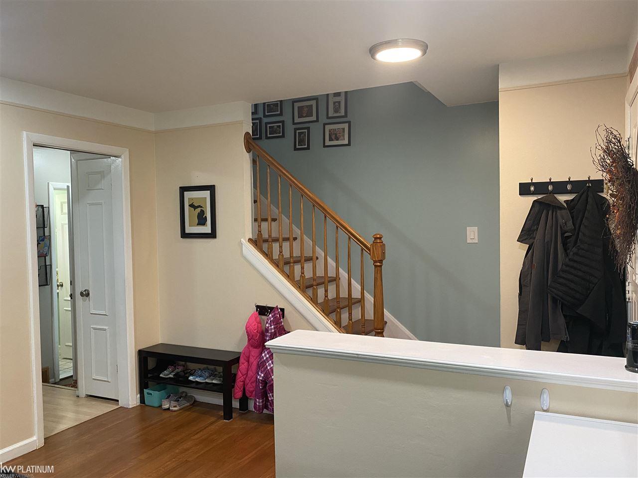 32452 Woody Road Fraser, MI 48026 - Photo 12 of 49 50060508-11.JPG