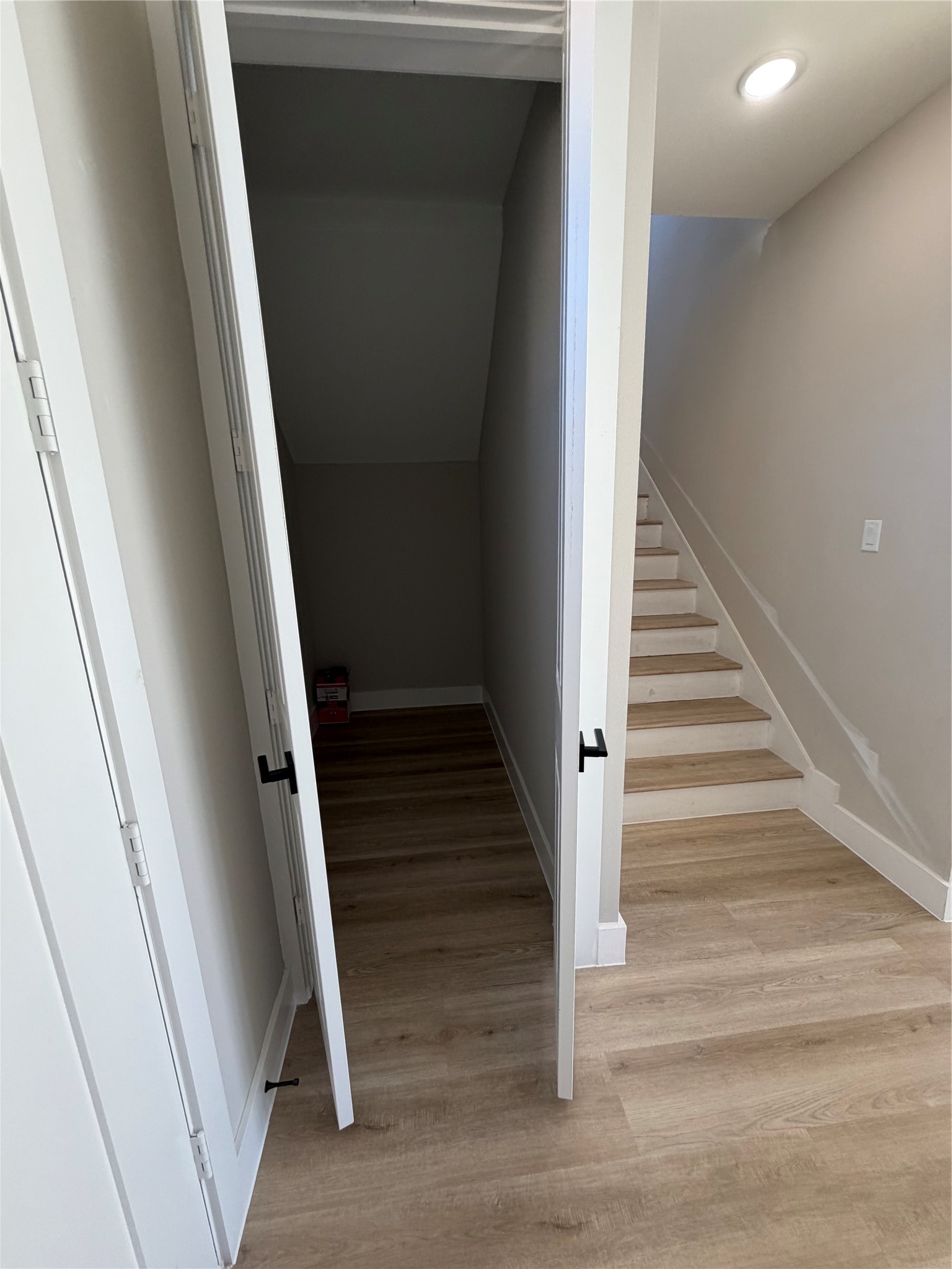 2523 Liguria Lane Spring, TX 77388 - Photo 25 of 30 a view of entryway