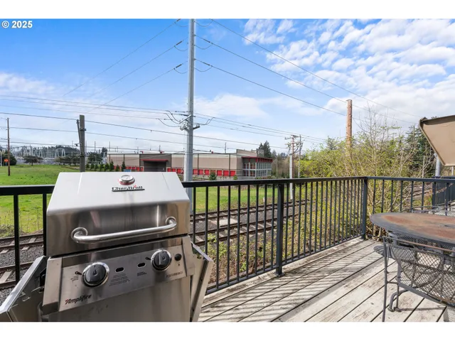 $389,000 | 7906 Northeast Miriam Way, Hillsboro, OR 97006