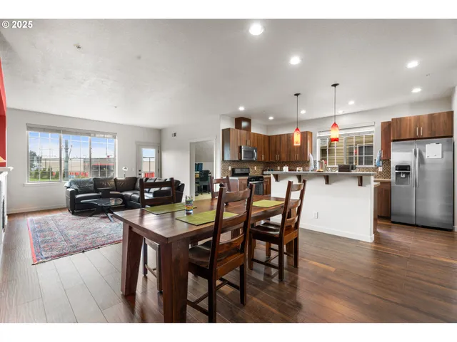 $389,000 | 7906 Northeast Miriam Way, Hillsboro, OR 97006