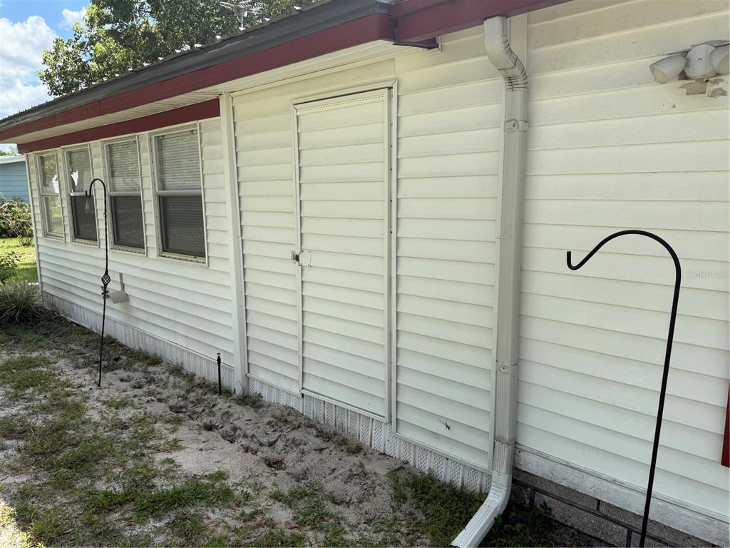 12112 Sara Street Brooksville, FL 34613 - Photo 30 of 41