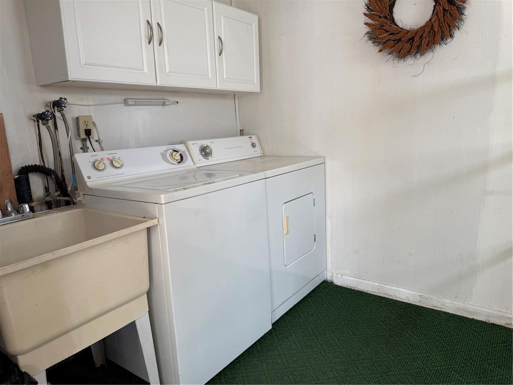 12112 Sara Street Brooksville, FL 34613 - Photo 7 of 41