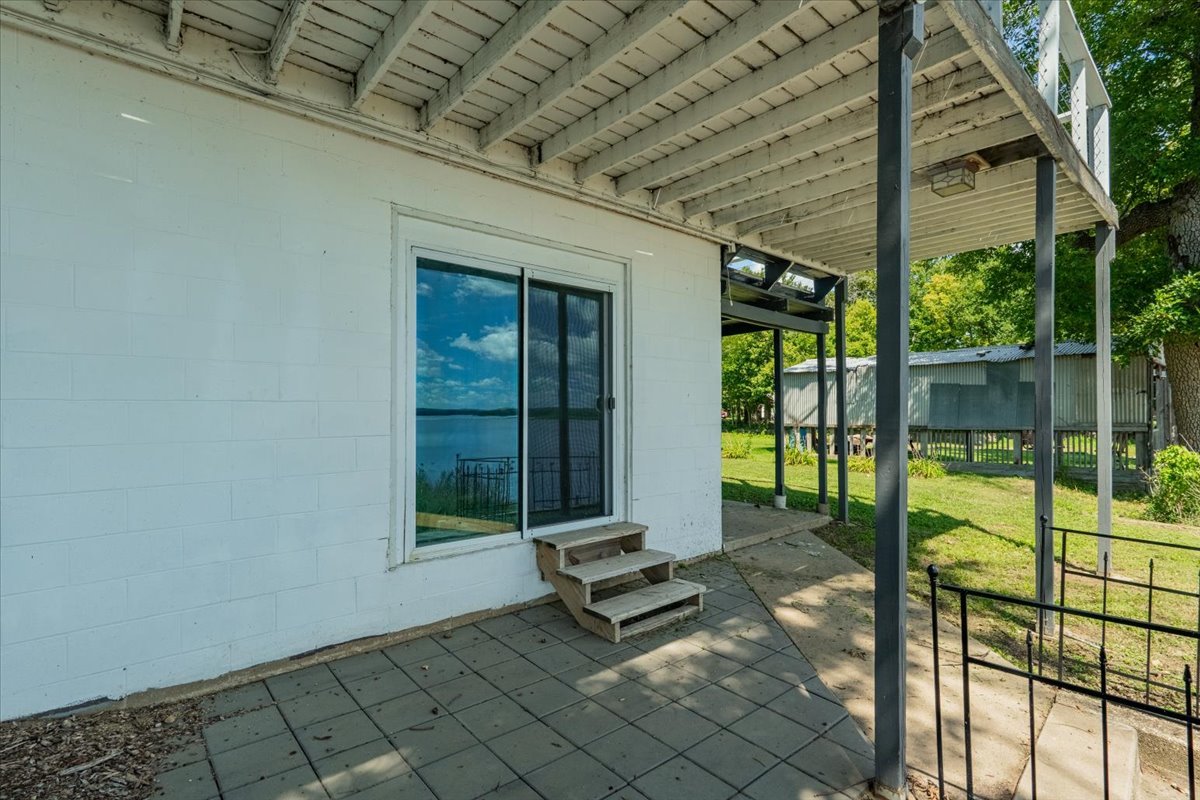 16032 North Portage Street Chillicothe, IL 61523 - Photo 32 of 34 a building outdoor space with sitting area
