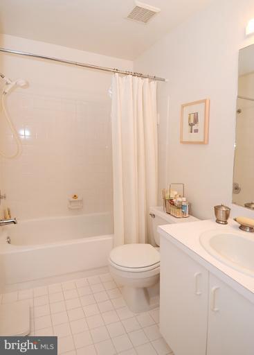 5219 Downing Road Baltimore, MD 21212 - Photo 15 of 24 Bath