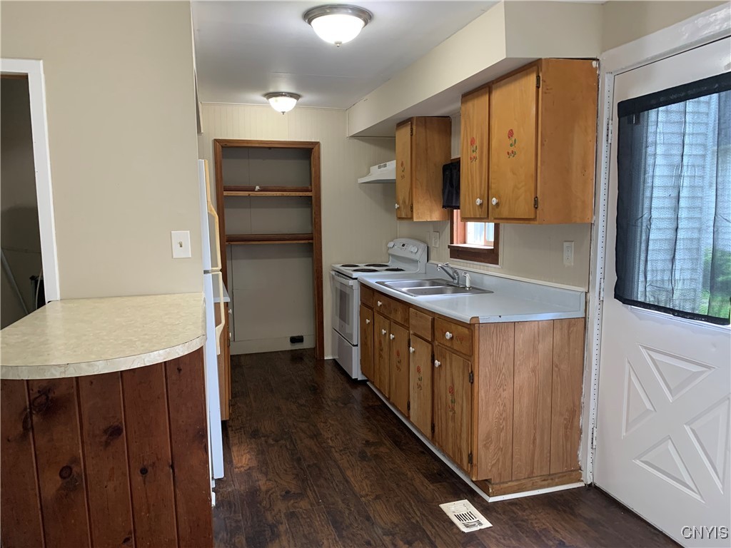 20 Park Avenue Lacona, NY 13083 - Photo 14 of 22 Apartment 2