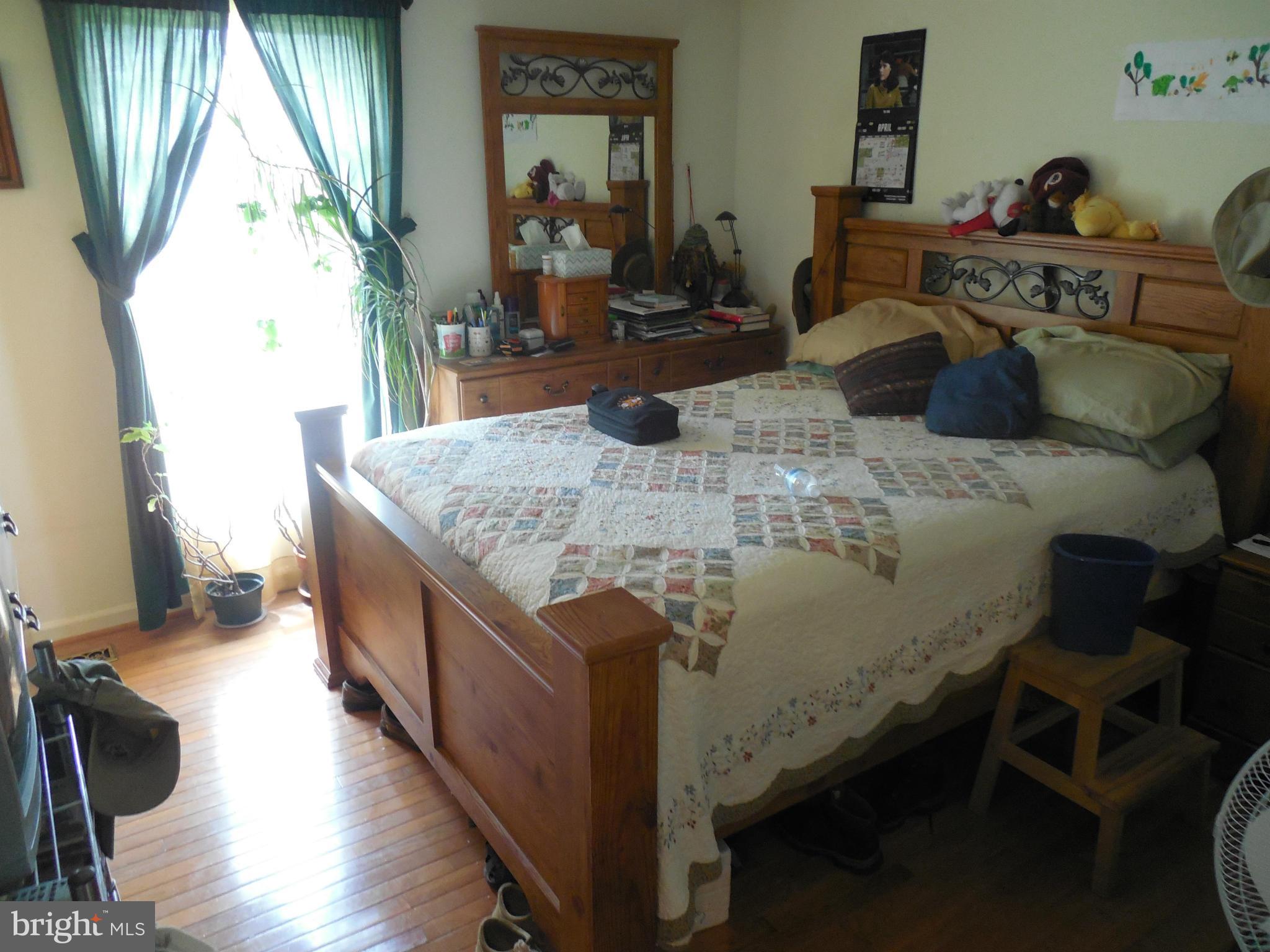 1336 Hillcrest Drive Frederick, MD 21703 - Photo 11 of 21 Bedroom (Master)