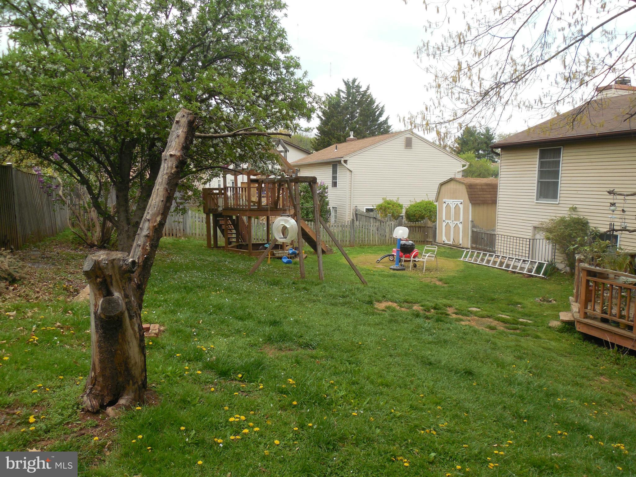 1336 Hillcrest Drive Frederick, MD 21703 - Photo 20 of 21 Exterior (Rear)