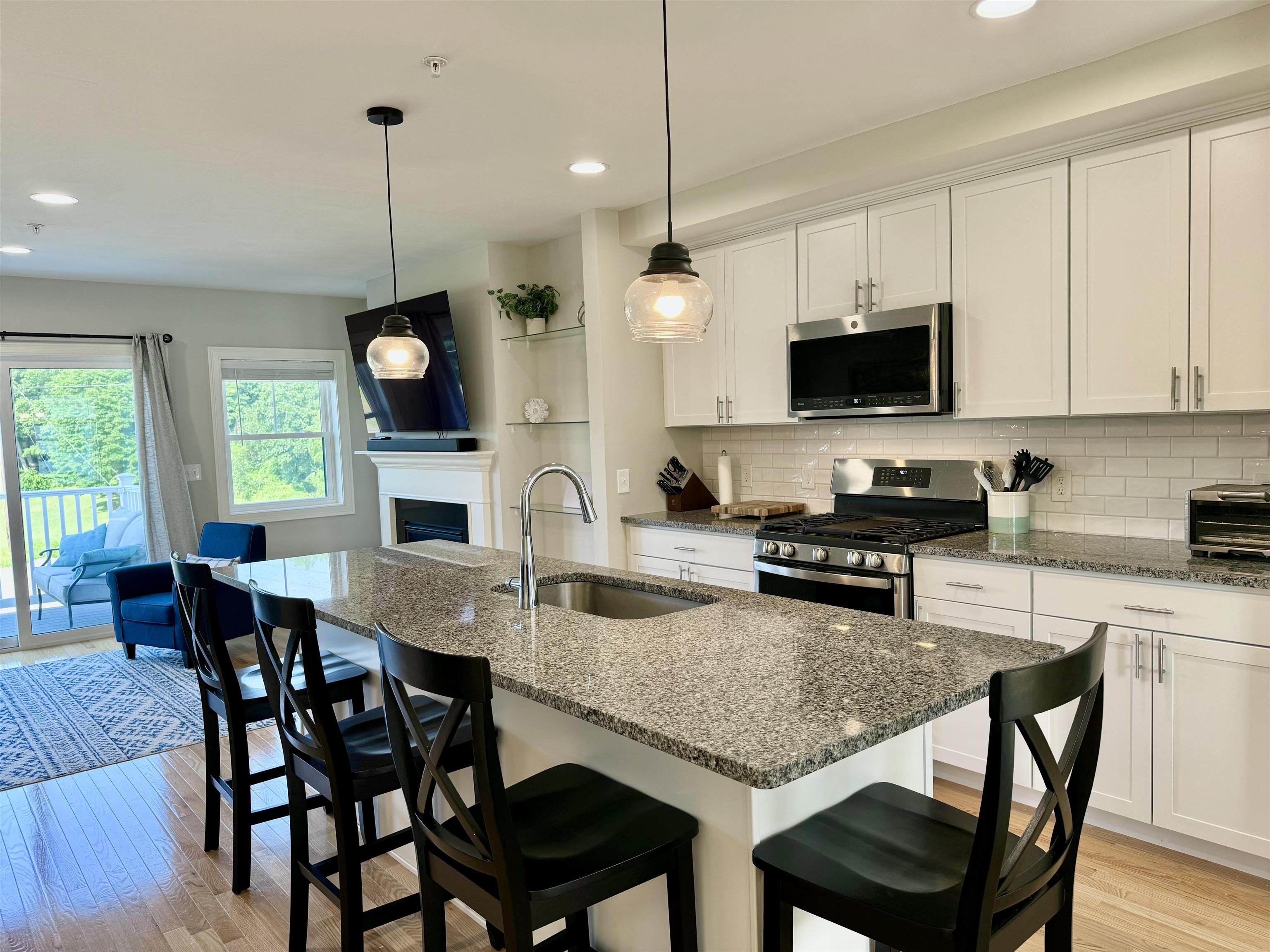 52 Northfield Drive, Unit E3 Dover, NH 03820 - Photo 6 of 26