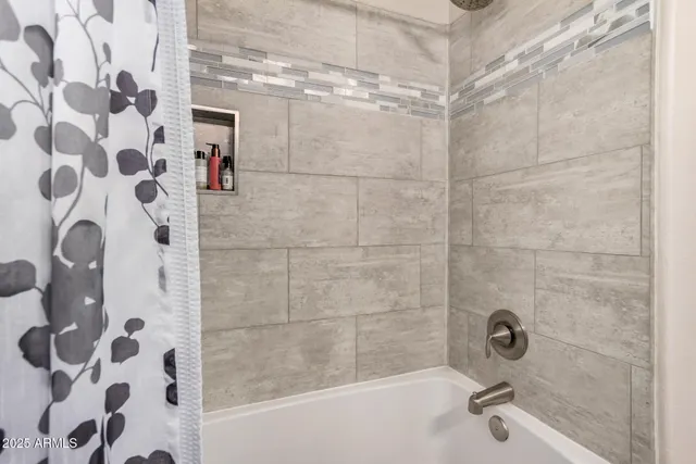 $550,000 | 3904 South Sinova Avenue, Gilbert, AZ 85297