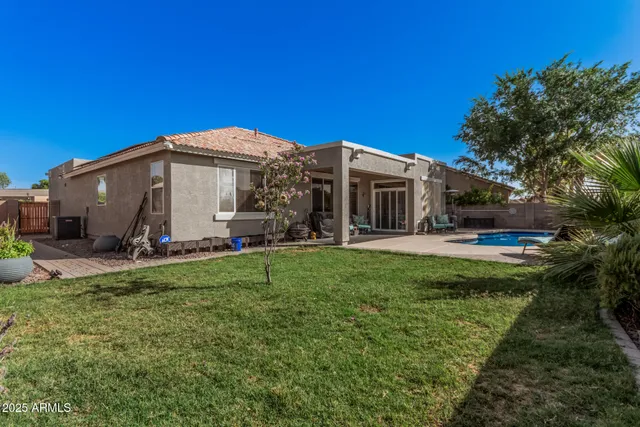 $550,000 | 3904 South Sinova Avenue, Gilbert, AZ 85297