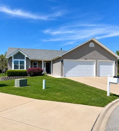 $375,000 | 2004 Abby Court, Lake St. Louis, MO 63367