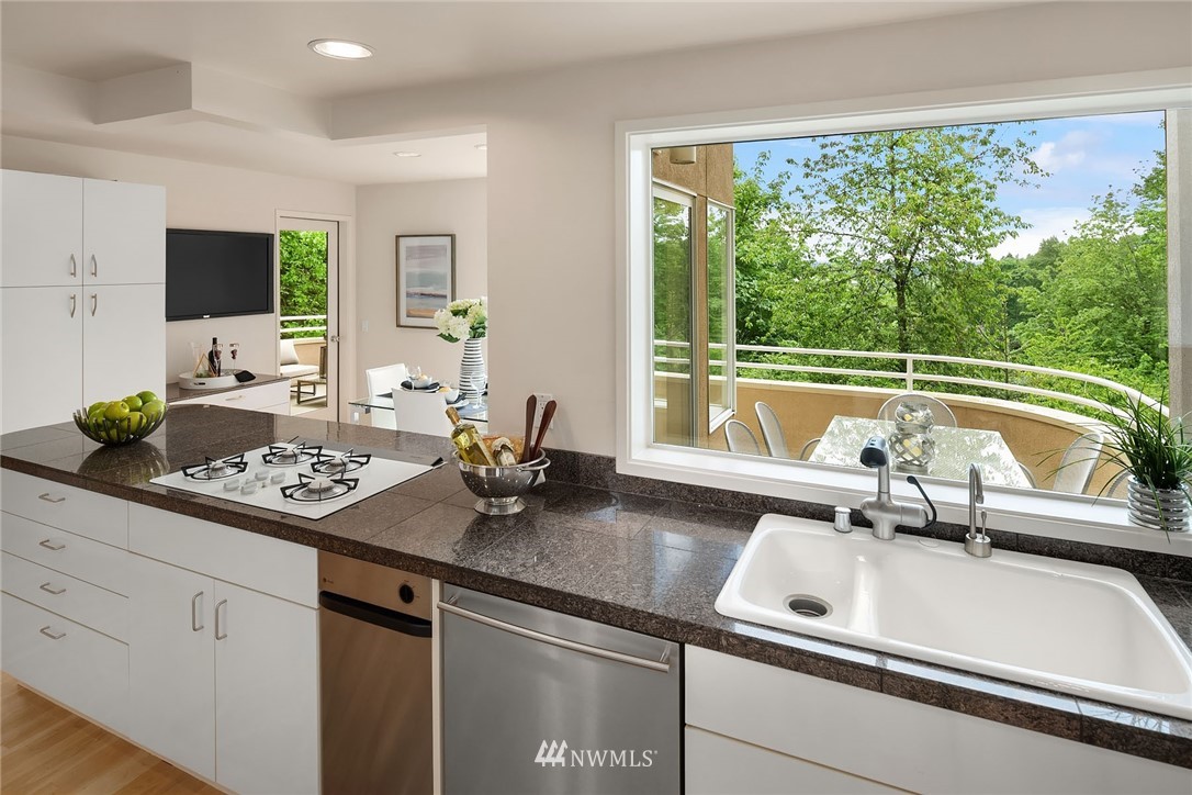 3501 East Terrace Street Seattle, WA 98122 - Photo 13 of 33