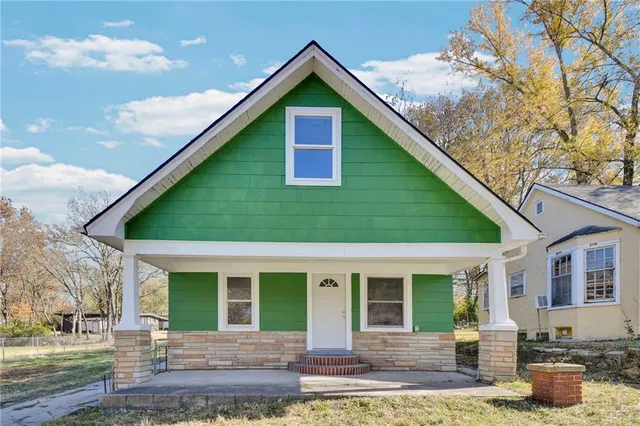 $210,000 | 2059 North 27th Street, Kansas City, KS 66104