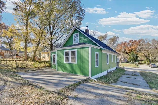 $210,000 | 2059 North 27th Street, Kansas City, KS 66104