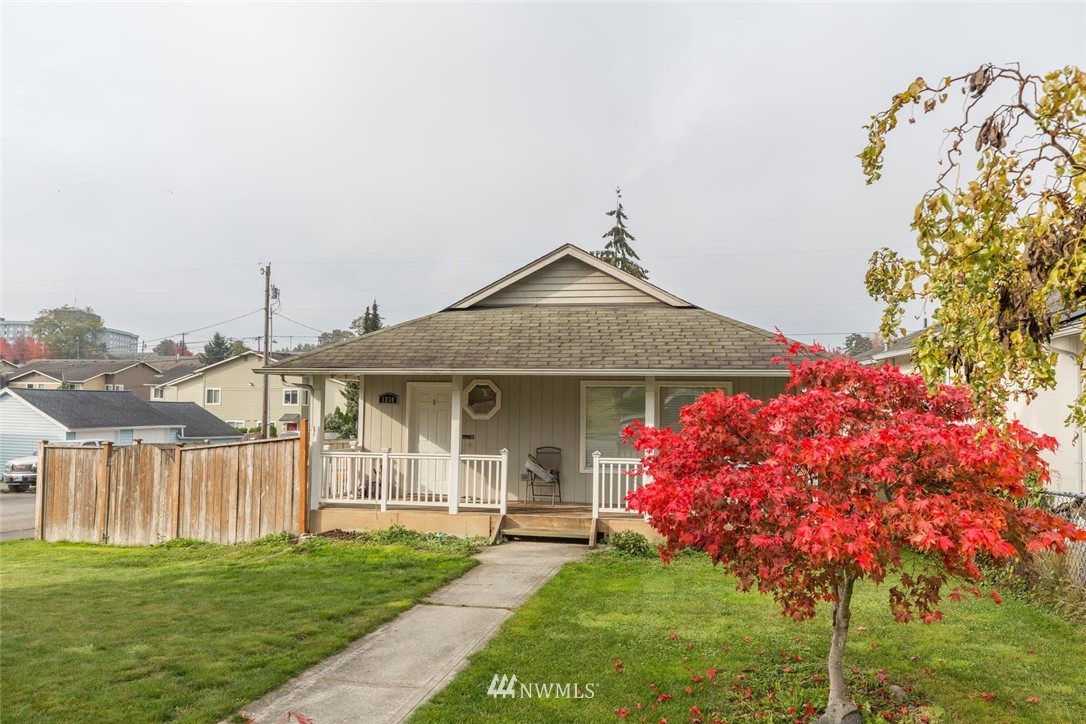 1230 Maple Street Everett, WA 98201 - Photo 1 of 13 Gallery Image 1
