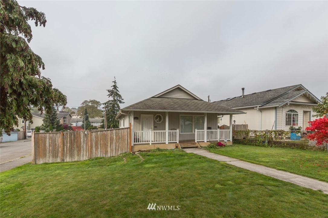 1230 Maple Street Everett, WA 98201 - Photo 11 of 13 Gallery Image 11
